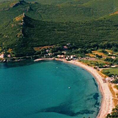Plage et village de Pietracorbara